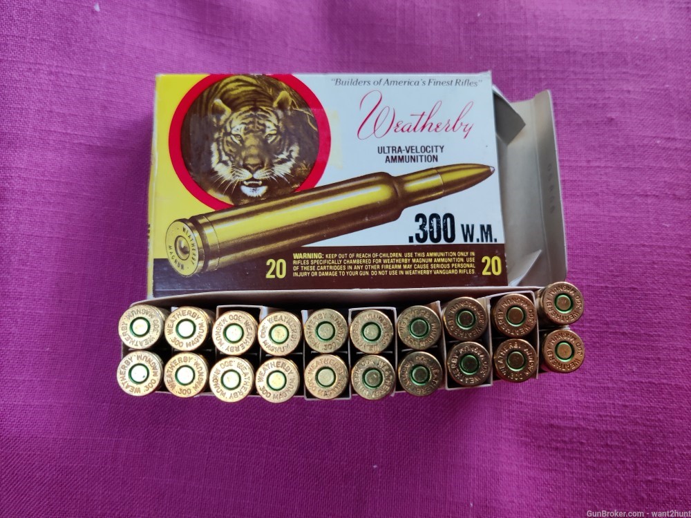 Vintage 300 Weatherby Magnum Rifle Ammo 180 grain Soft Point 20 Rds. Sweden-img-0