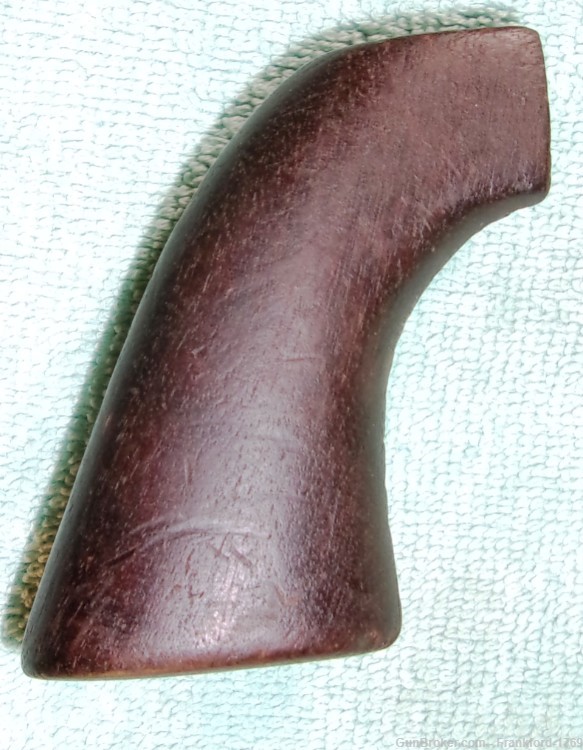 Colt Pocket 1 piece grip-img-1
