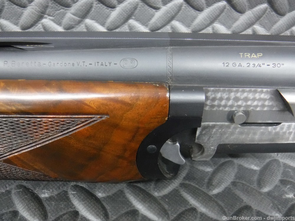 Beretta 682 Trap Shotgun 12GA w/ Beretta Case-img-6