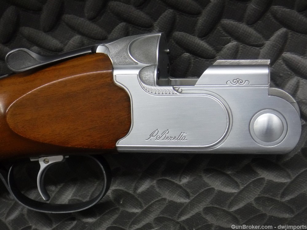 Beretta 682 Trap Shotgun 12GA w/ Beretta Case-img-15
