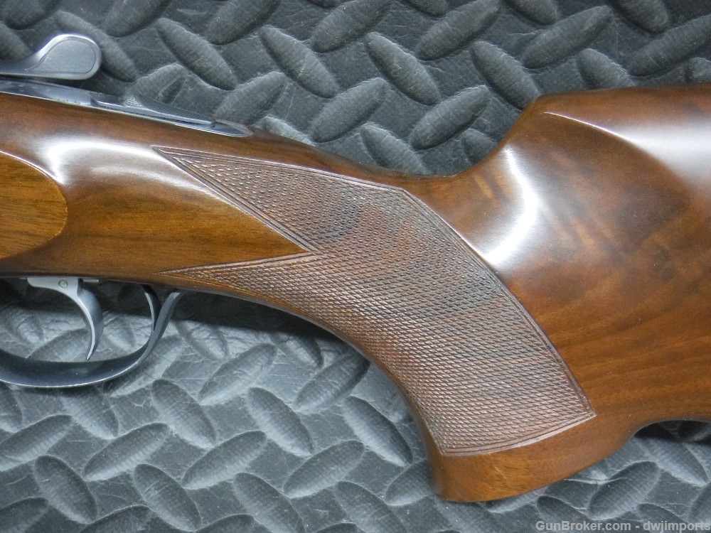 Beretta 682 Trap Shotgun 12GA w/ Beretta Case-img-8