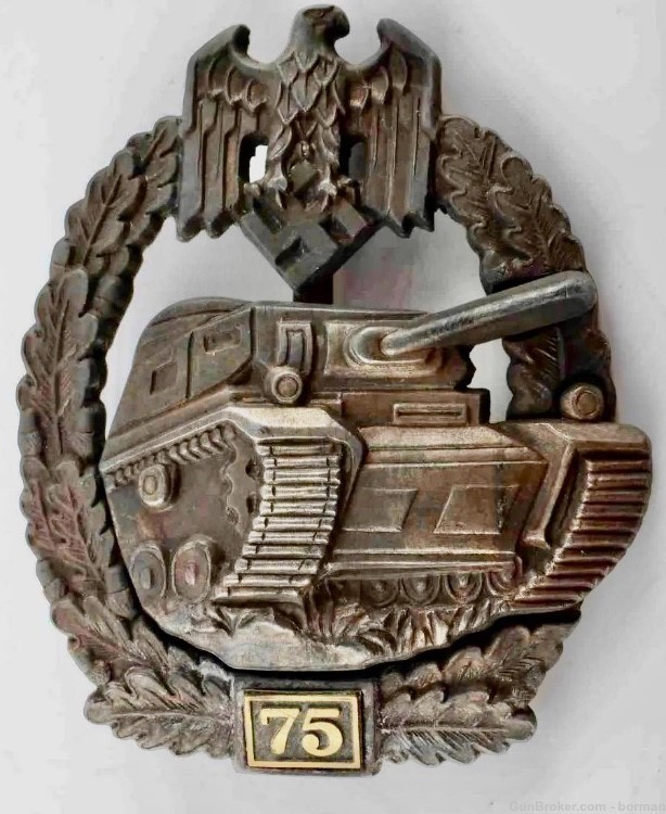 Original WWII Panzer 75 Tank Assaults Badge-img-0
