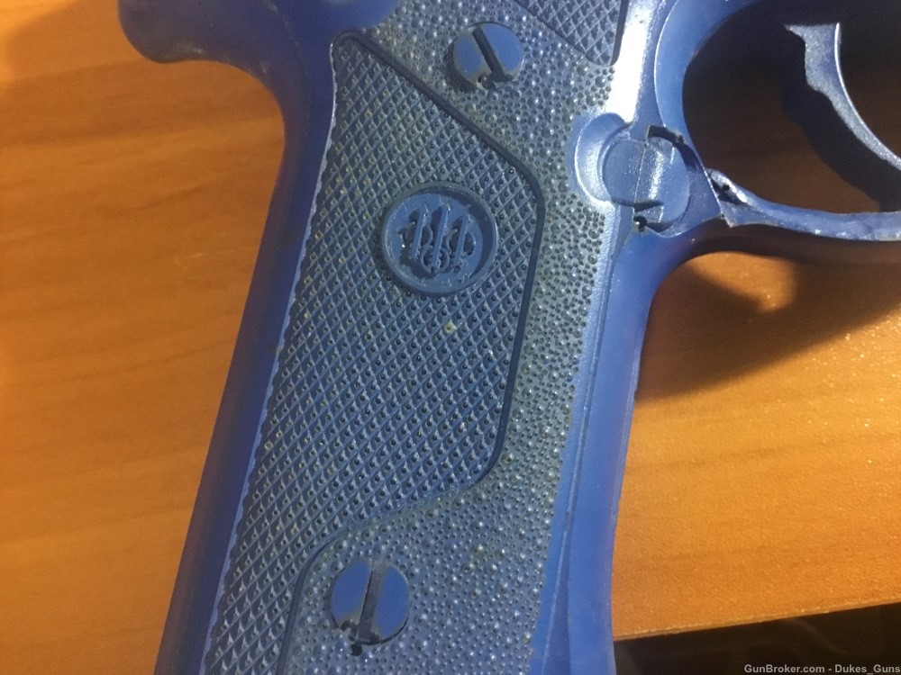 BERETTA Model 92FS, NON-FIRING blue replica handgun -img-5