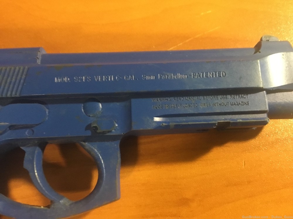 BERETTA Model 92FS, NON-FIRING blue replica handgun -img-4