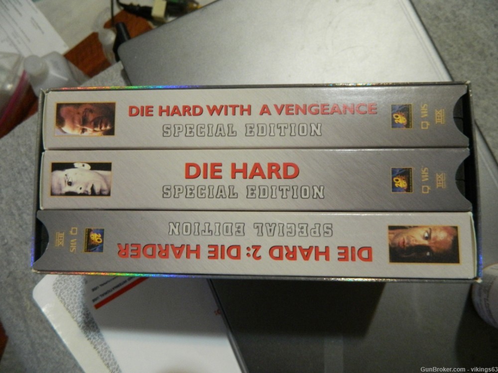 Die Hard special edition  triology  VHS VGC LO$-img-1