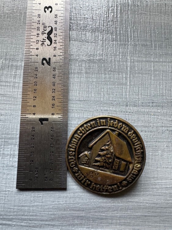 WW2 German Third Reich Tinnie NSDAP Winter Relief Pin Medal World War II-img-1