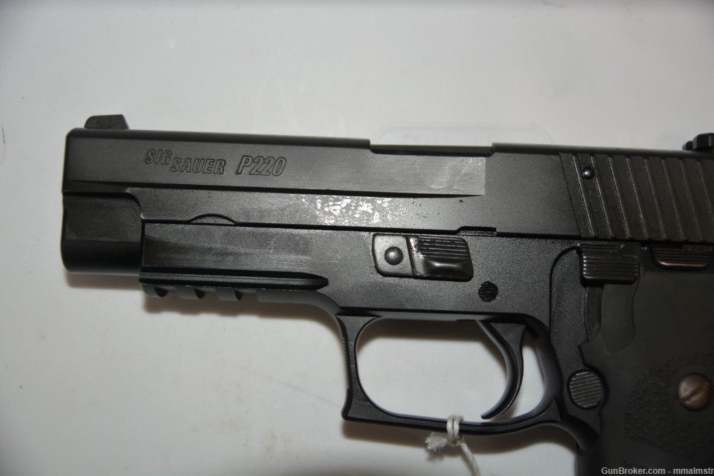 sig sauer P220 .45 auto SA/DA-img-4