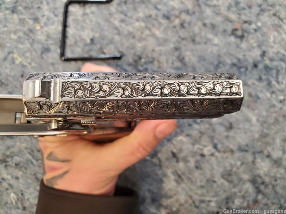 bond arms snake slayer 38 special 257 remington magnum hand engraved-img-14