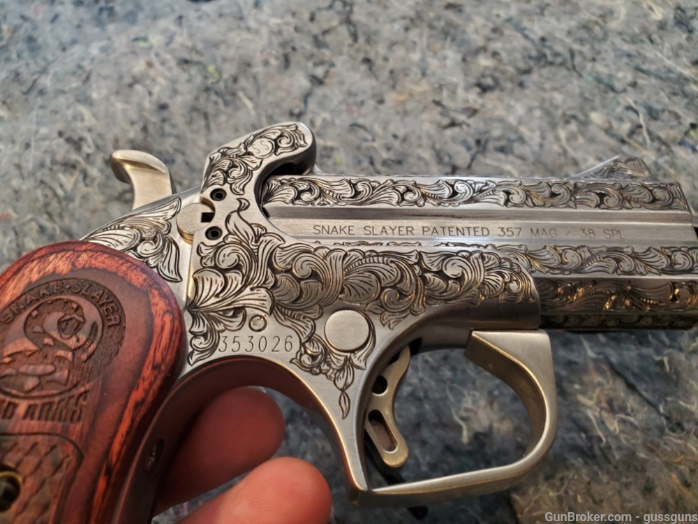 bond arms snake slayer 38 special 257 remington magnum hand engraved-img-7