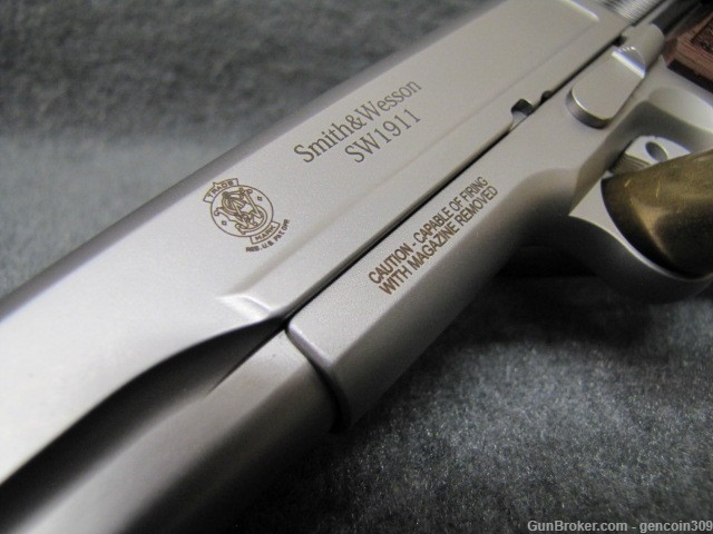 Smith & Wesson 1911 Pro Series, 9MM, 5'' barrel-img-2