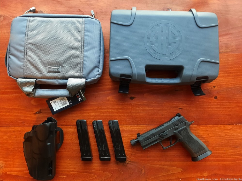 Sig P320 X-Carry Legion, with Safariland Holster, extra case-img-2