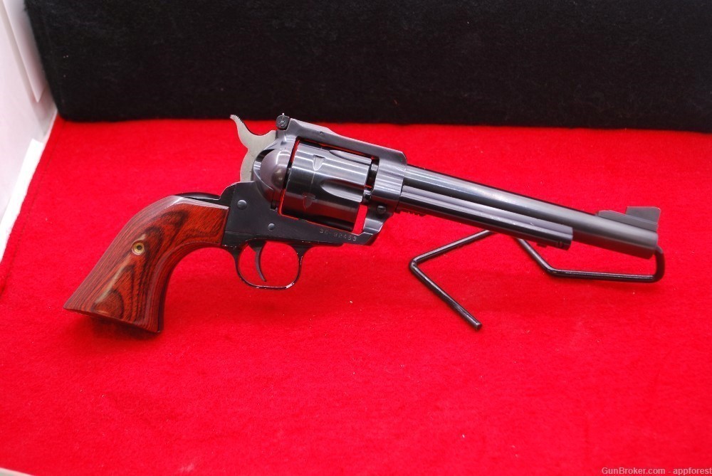 Ruger New Model Blackhawk .357 Magnum  6 1/2"-img-0