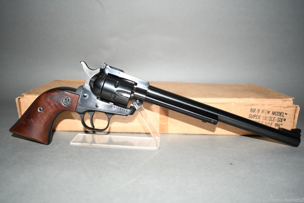 Ruger New Model Super Single Six Convertible Revolver 9 1/2" 22 LR Mag 1976-img-0