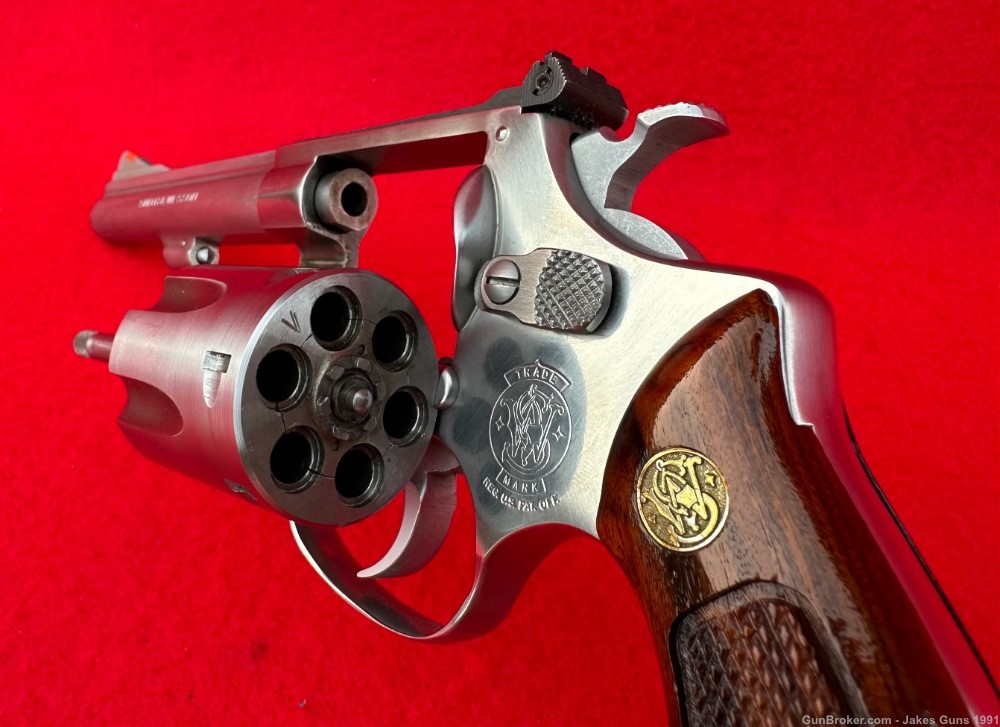 S&W Model 651-1 22 MRF Double Action 4" .22 WMR Revolver UNFIRED w/BOX 1993-img-12