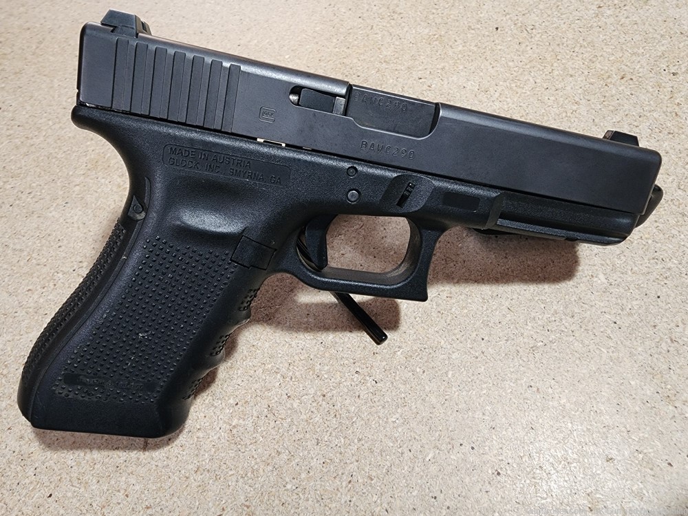 Glock Used 22 40CAL FS 2-15RD Mags Gen-4 G224U2-img-0