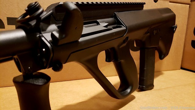 AUG Accepts AR15 magazines Steyr Arms aug BLACK-img-1