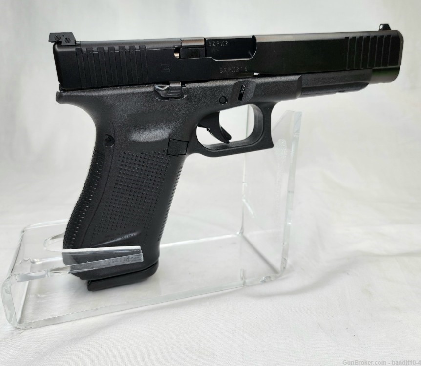 Glock 34 G34 Gen5, 5.31" Barrel, 3 17RND Mags, 17481-img-7