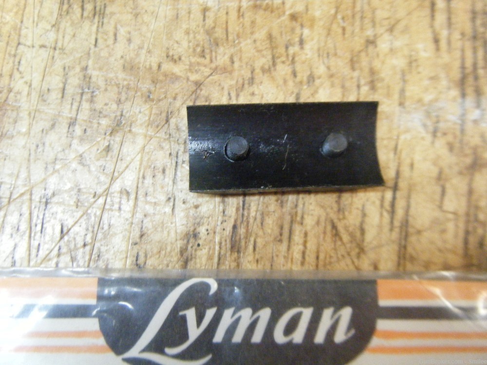 Lyman 25A dovetail screw on rifle sight base-img-2