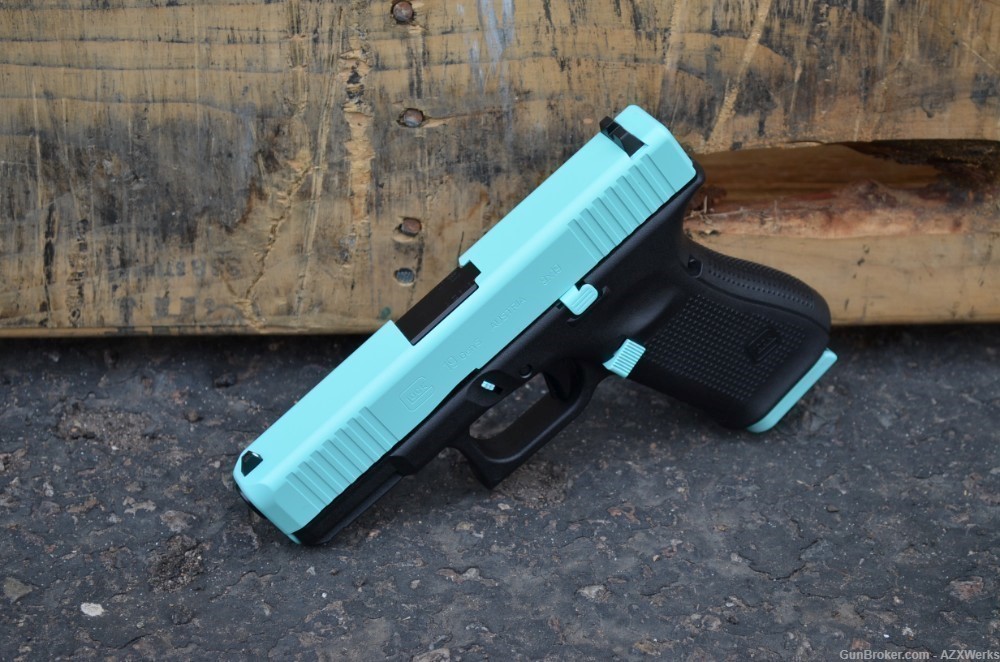 Glock 19 Gen 5 G5 9mm FS X-Werks Tiffany Blue Robbins Egg 3 mags New-img-3