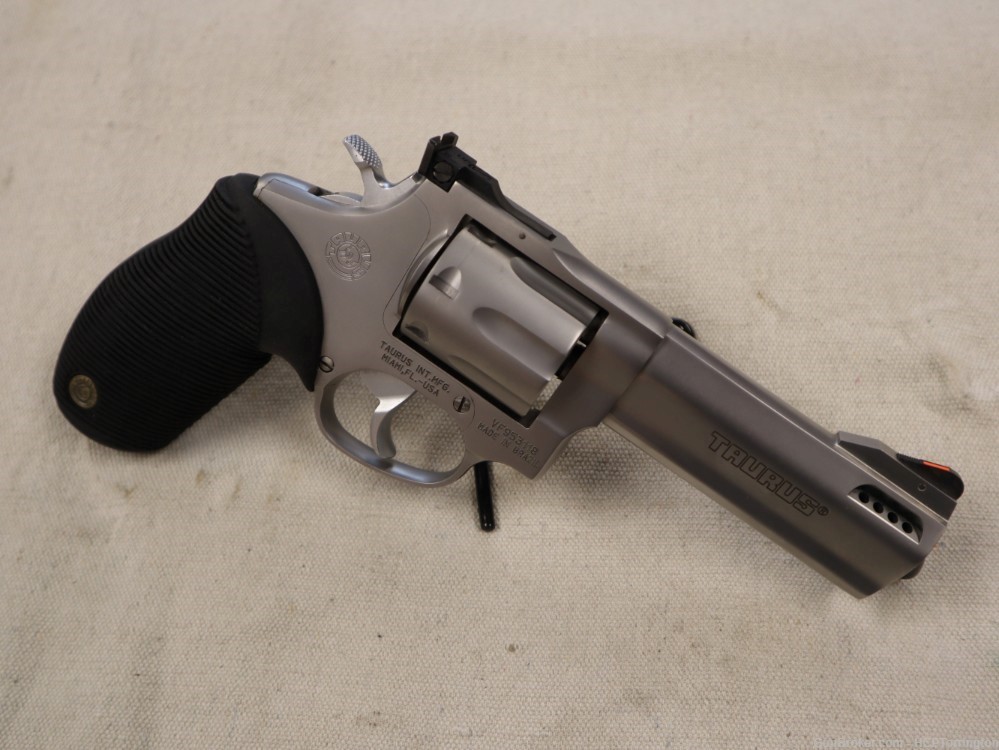 Taurus Tracker .357 Magnum - 4" - 7 Shot SS-img-6