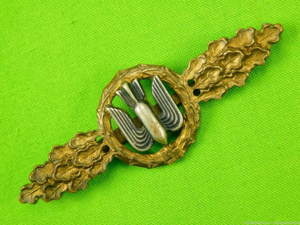 German Germany WW2 Luftwaffe Air Force Bomber Clasp Badge Pin-img-0