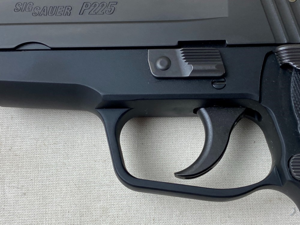 Sig Sauer P225 9mm Para 3.6" Blued-img-18