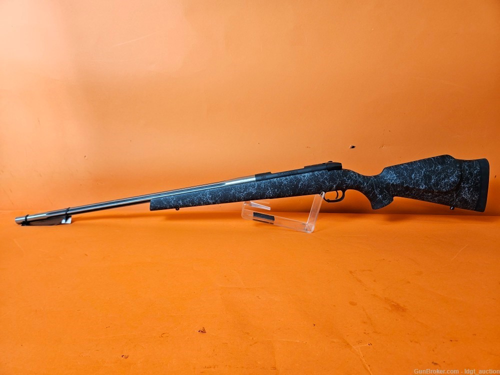 Weatherby Mark V 6.5 Creedmoor 24" Bolt Action Rifle-img-0