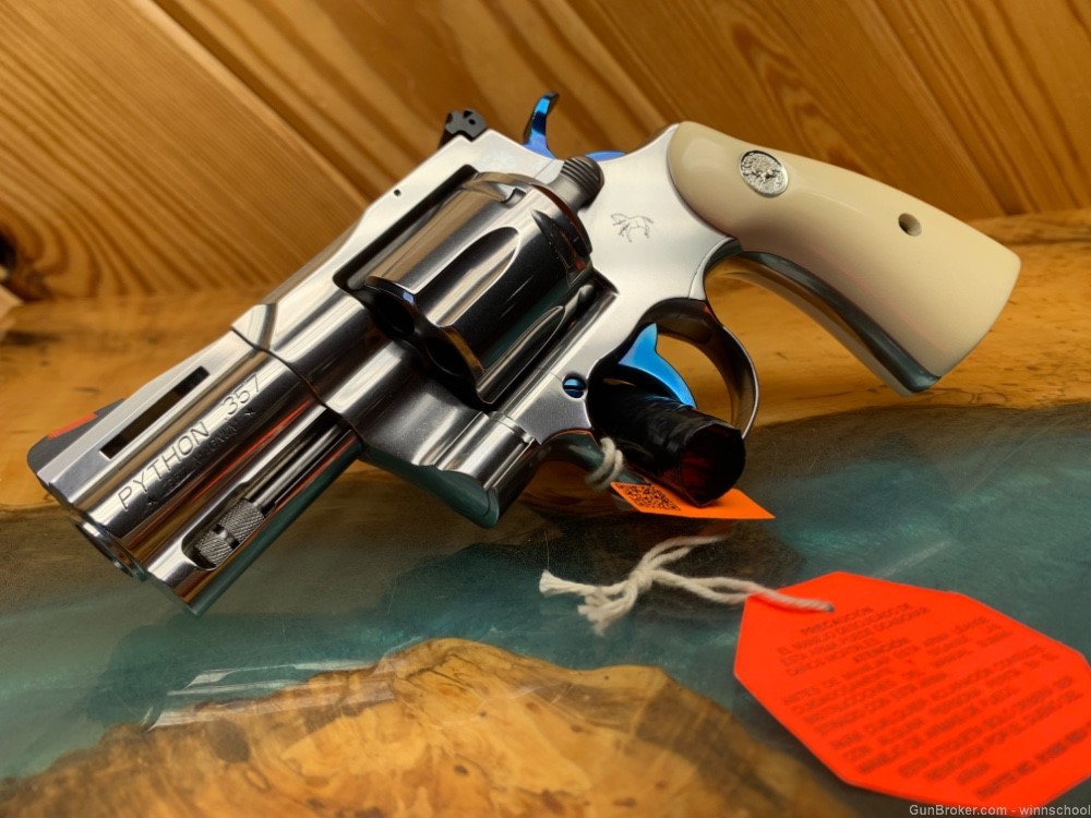 NEW IN BOX ! LIPSEY'S EXCLUSIVE COLT PYTHON .357 MAGNUM NITRE BLUE ACCENTS -img-5