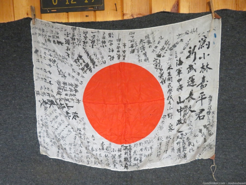 WWII JAPANESE HINOMARU MEATBALL FLAG W/ SIGNED KANJI CHARACTERS-img-0