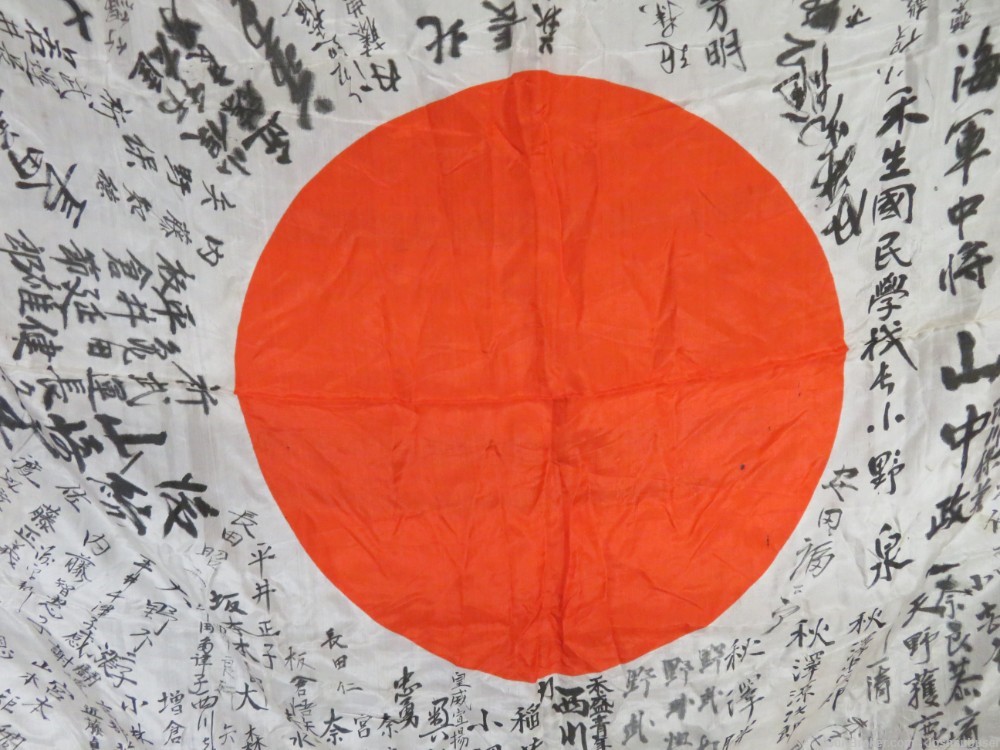 WWII JAPANESE HINOMARU MEATBALL FLAG W/ SIGNED KANJI CHARACTERS-img-9