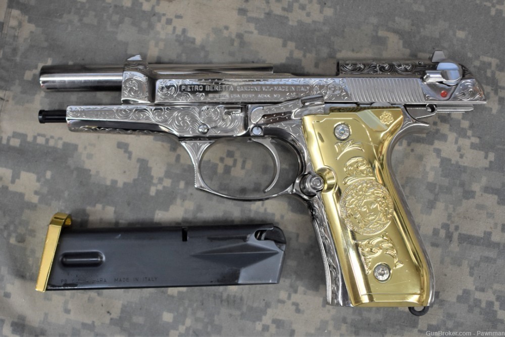 Beretta Custom 92FS in 9mm Italian fully engraved!-img-13