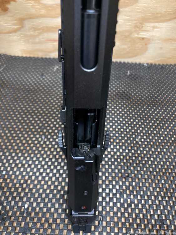 Ruger 57 5.7x28mm -img-3