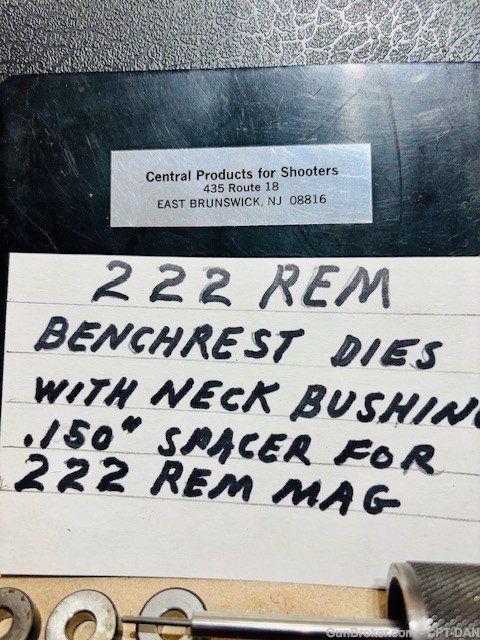 222 REM Precision Benchrest Dies with 3 neck sizer+ spacer to load 222 MAG-img-1