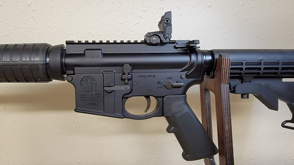 SMITH & WESSON M&P 15 5.56-img-2