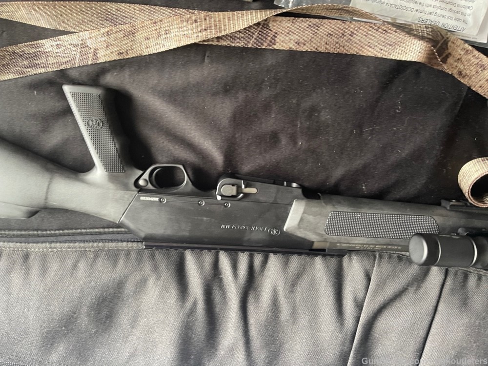 FN Herstal FNAR 7.62 X 51 MM Rifle with extras-img-22