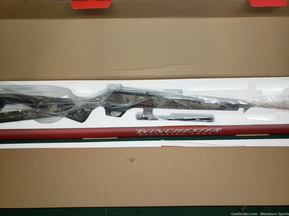 Brand New Winchester Wildcat Camo 18" Barrel 22  LR Rifle-img-1