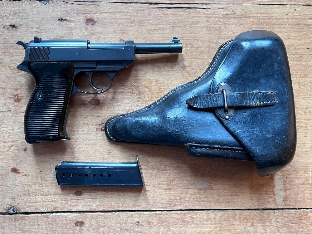 German WW2 WALTHER MOD HP 9mm  - rare P38 varient - 2 magazines and holster-img-38