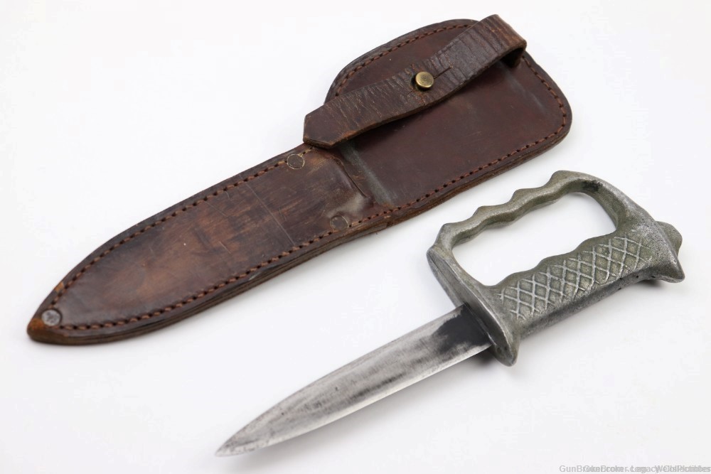 WWII NEW ZEALAND KNUCKLE TRENCH KNIFE AKE REGD WW2 AUSTRALIAN KNUCKLE KNIFE-img-0