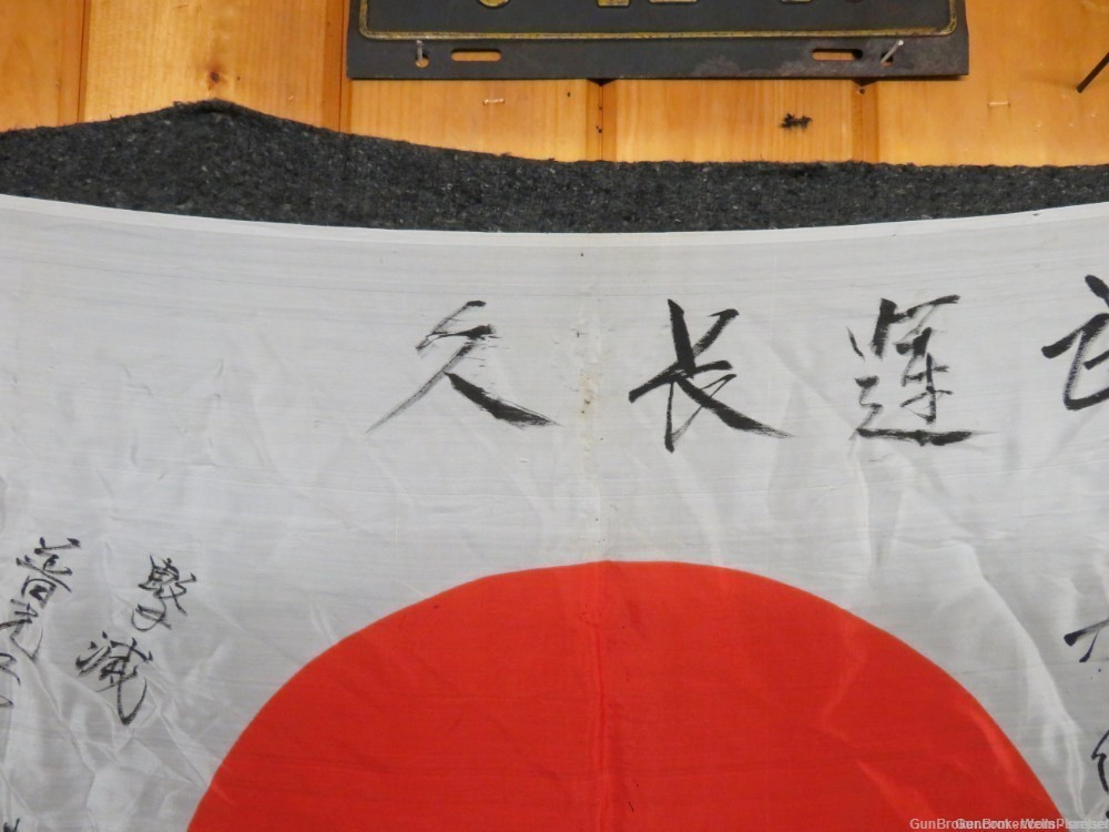 WW2 HINOMARU MEATBALL FLAG W/ SIGNED JAPANESE KANJI CHARACTERS-img-2