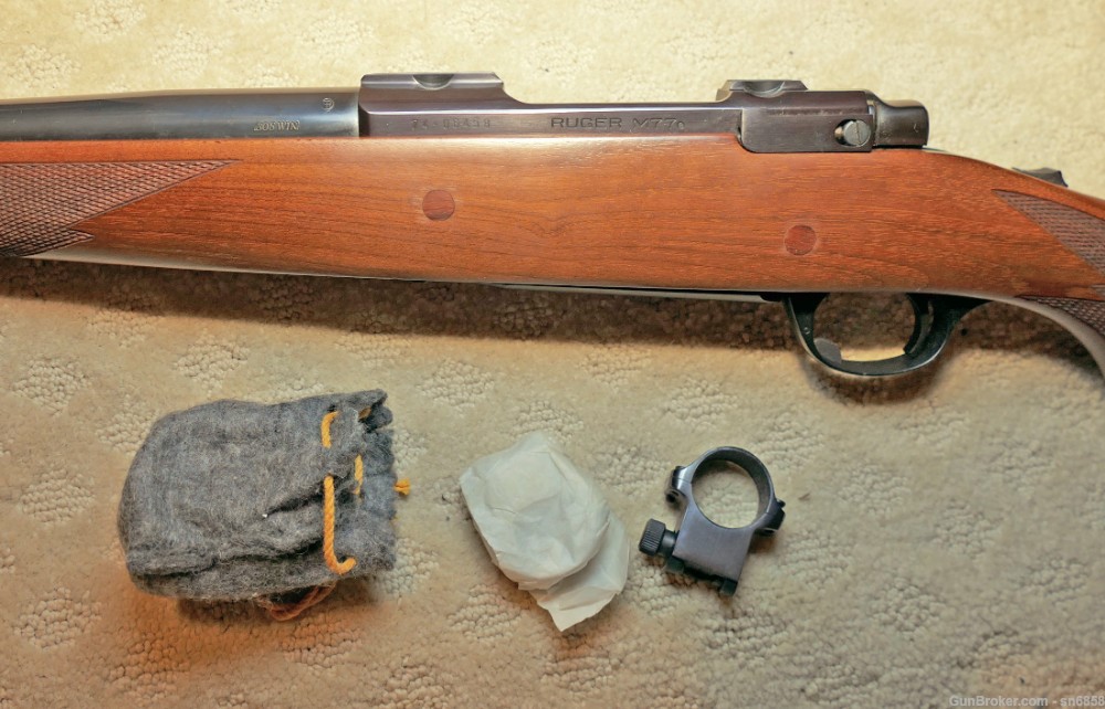Ruger model M77V Varmint heavy barrel .308 Win. rifle - mint-img-4