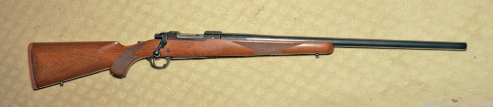 Ruger model M77V Varmint heavy barrel .308 Win. rifle - mint-img-1