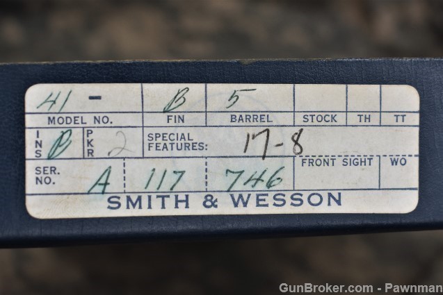 S&W Model 41 “Like New” w/box 2 mags 70-71 22LR-img-18