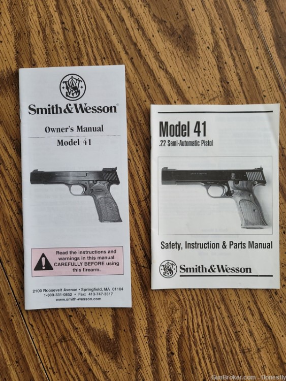 S&W Model 41 .22 LR Match Target Pistol w/Ultra Red Dot-img-14