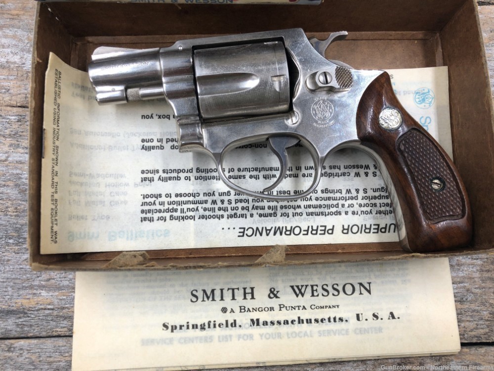Smith & Wesson 36 38 Special w/ Box-img-1