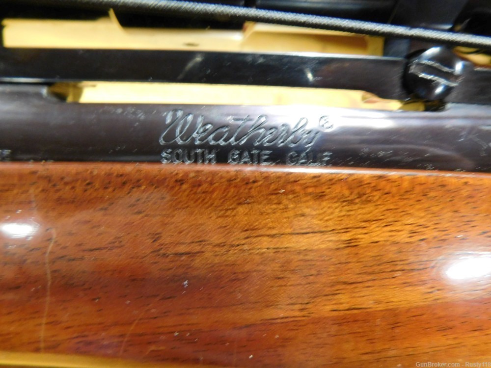 Weatherby Mark V Deluxe rifle  300 Wby Magnum, hard-case and ammo -img-11