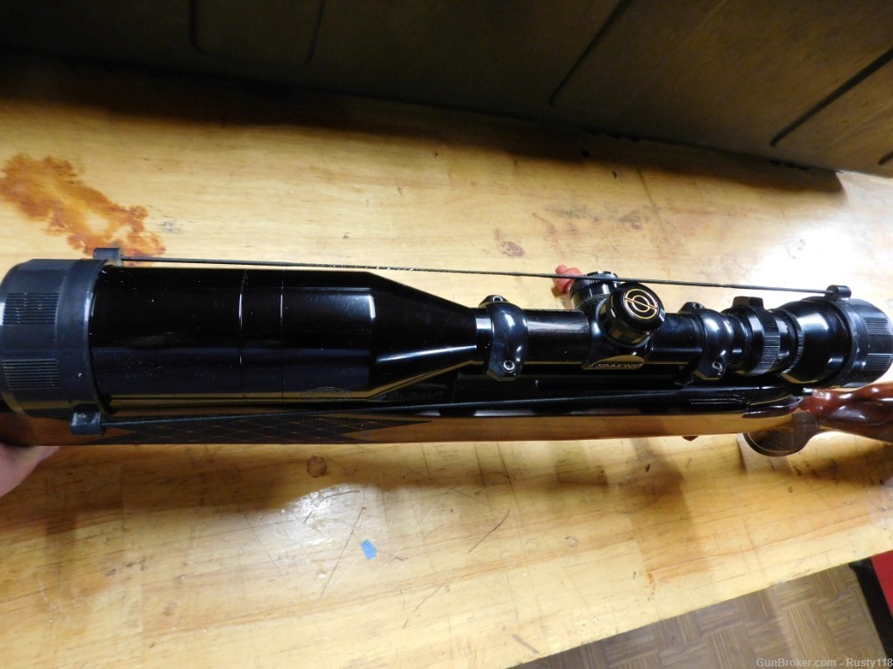 Weatherby Mark V Deluxe rifle  300 Wby Magnum, hard-case and ammo -img-14