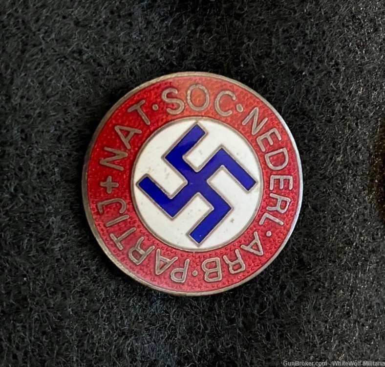WW2 GERMAN DUTCH NSDAP NSNAP PARTY BADGE BLUE SWASTIKA RARE Mint-img-0
