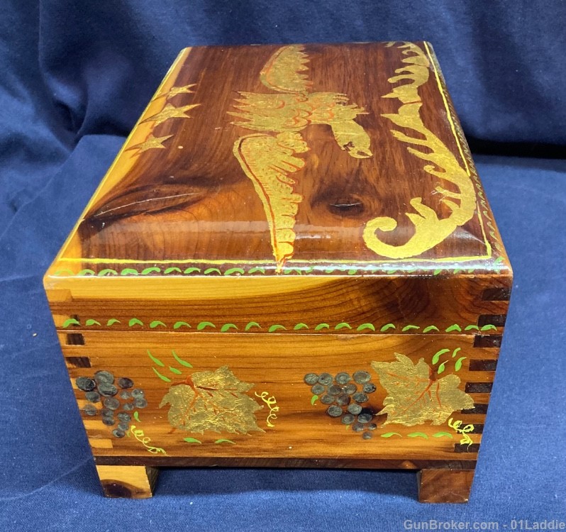 Vintage Dovetail Cedar Box-img-1