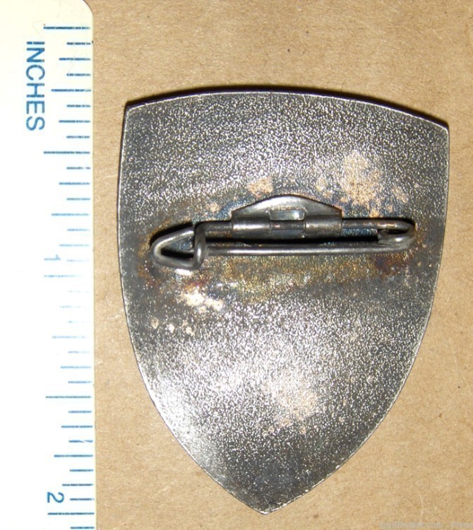 Third Reich German Badge/Shield Nurberg 1933 REPRODUCTION-img-1