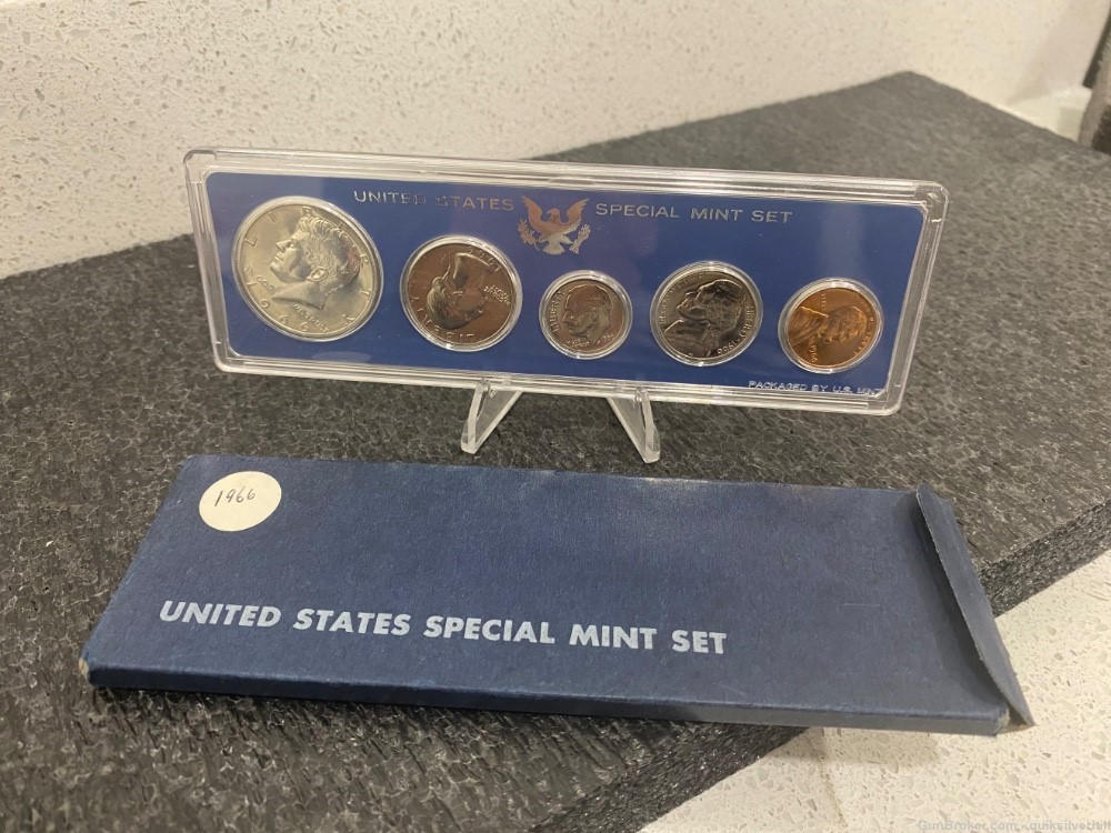 Gorgeous 1966 United States Special Mint Set w/ Silver Kennedy Half Dollar -img-6